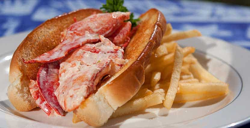 Lobster Roll with Fries